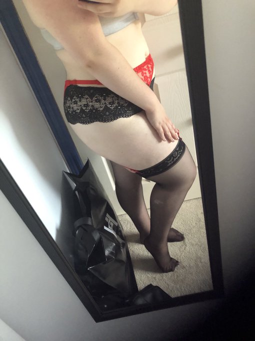 Watch Blair King 🥰 kinda back?'s leaked NSFW photo on TwXstars