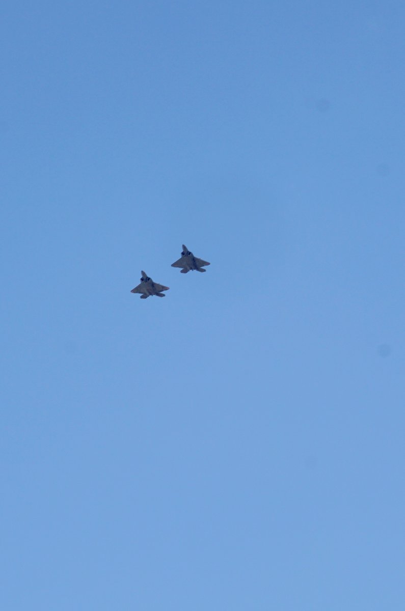 k808a's tweet photo. I know there's been debate over the appropriateness of a military flyover to honor medical workers, but today's event over Honolulu was low-key and good to see. Nice touch was the tanker with its refueling boom lowered in salute. #coronavirus #covid19 #FlyoverHawaii https://t.co/xrGFtAyAxN