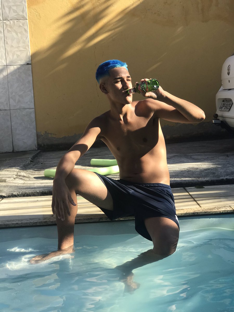 walkervt02's tweet photo. sdds da casa na praia né, brother?
#querobeber https://t.co/isRNzA01fq