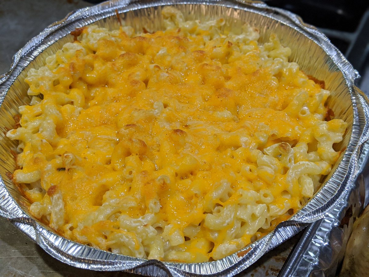 thischrishorne's tweet photo. Quarantine ribs, chicken and mac n' cheese from Stray Dog Cart https://t.co/Pjy9oElXTP #Akrony #AkronAF #AkronEats https://t.co/PXaAfTm8wX