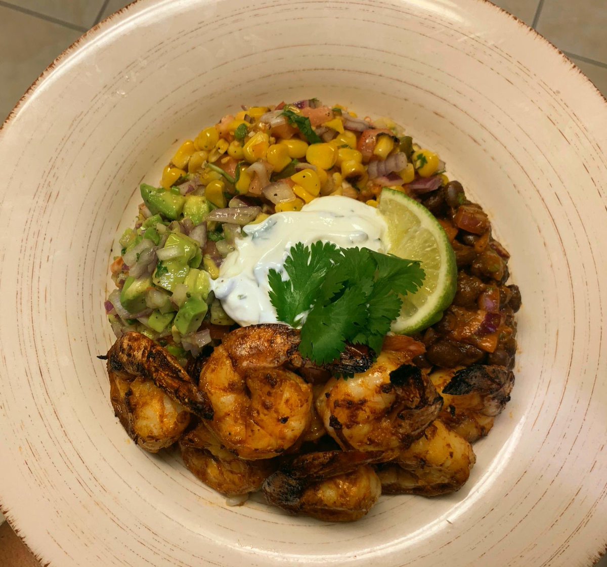 tasteiskie's tweet photo. The final product of tonight’s cooking segment 🙌🏾🙌🏾

Thank you to those that tuned in! 👩🏾‍🍳 Hope you enjoyed!

Now it’s time to enjoy this plate 😋🍴 https://t.co/oDKshBCAtz