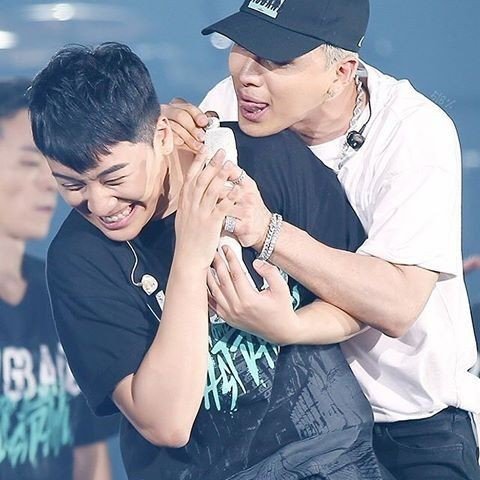 kerhsfa's tweet photo. pls save him https://t.co/DjC1WB5rYz