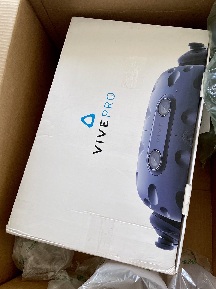 AndrewRGoodman's tweet image. I’ve been wanting a VR headset for my PC for YEARS but never had a powerful enough PC to justify spending the money to get one... well now I do, so I pulled the trigger 🤩🤩 #HTCVive #HTCVivePro