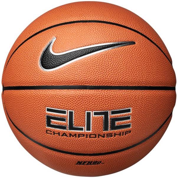 stoolbackcuts's tweet photo. Which of these is the best basketball to play with? https://t.co/xxP3lhzDl7