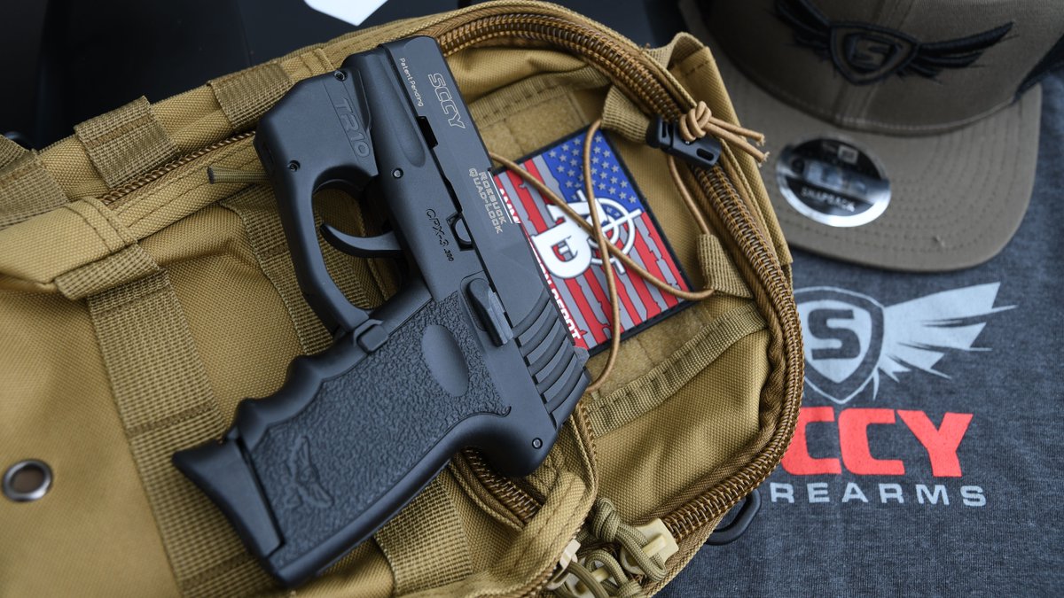 YgunsScc's tweet photo. A .380 that stands above the rest, with smoother racking, improved recoil control, and Quad-Lock barrel locking system. #CPX3 https://t.co/nVsrdK88pG https://t.co/c7LFCPr8Uq