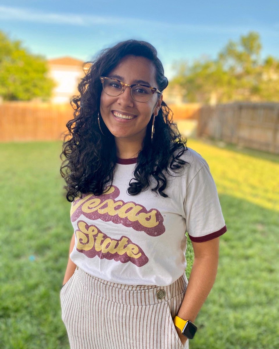 SoyJayDee's tweet image. LIFE UPDATE: I graduated with my B.S. today. ❤️👩🏾‍🎓🎉📜 #txstate #FirstGenGrad