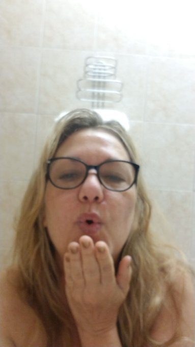 just some g rated fr now... I will fuck soon so maybe I will give you a sneaky peek later.  @DirkHooper