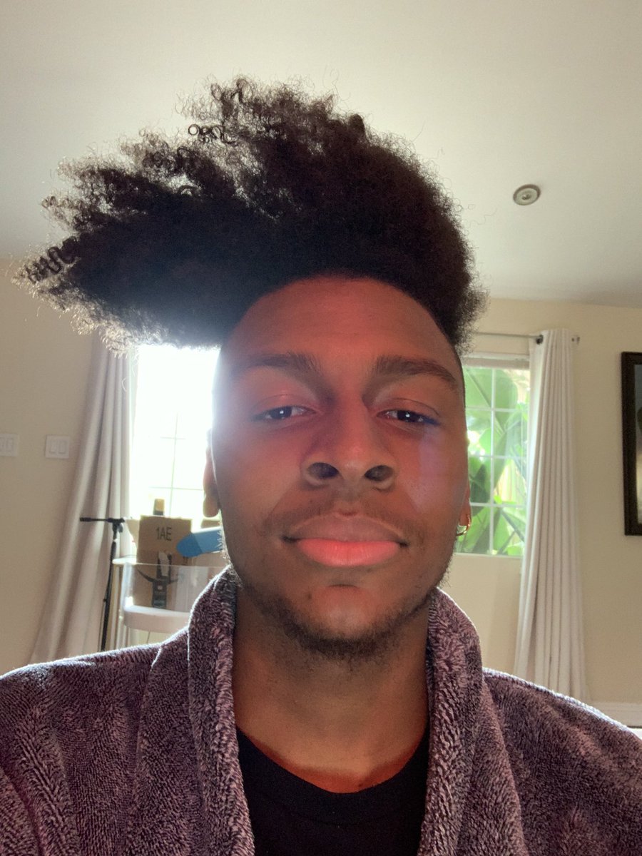 UncleSego's tweet photo. Veg Out hit a million plays https://t.co/oSW5pcXY1X