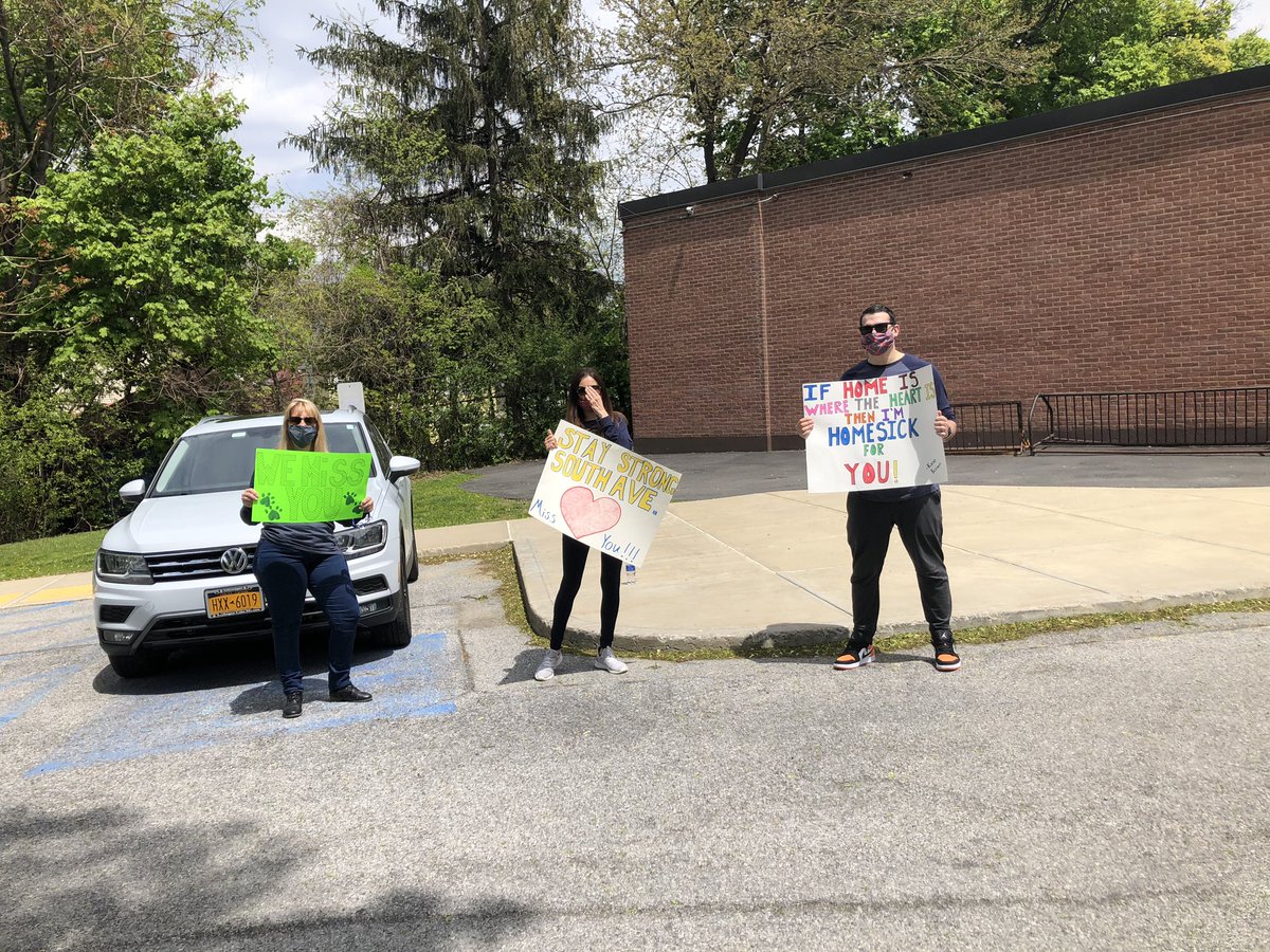 LauraCahill7's tweet image. The #SouthAveElem Drive The Loop was awesome! We loved seeing you all - from a distance 😷 🐾 🚗