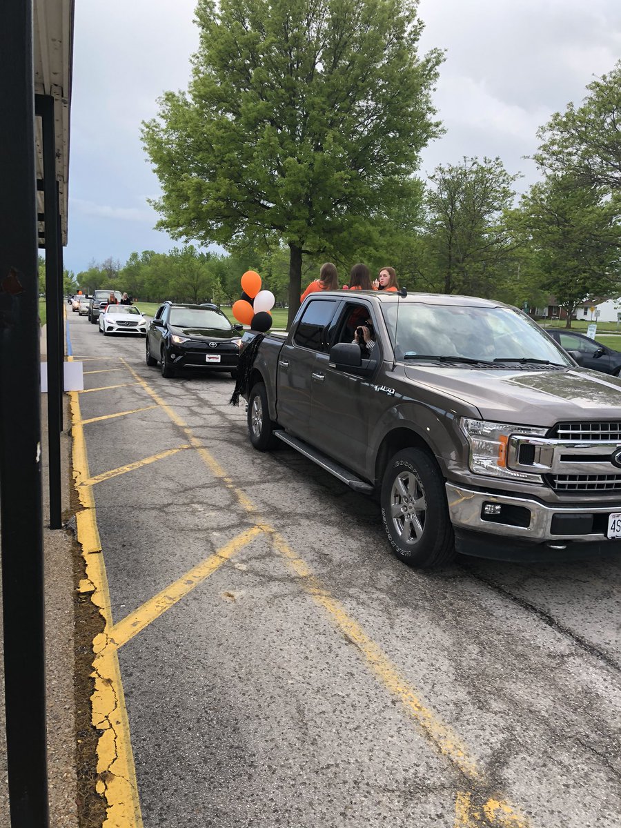 Kirksville High School would like to welcome the Class of 2024!  We can’t wait to get to know you and watch you do some AMAZING things over the next 4 years! <a href="/KVRIIITigers/">Kirksville Schools</a> <a href="/_JulieEsquivel/">Julie Esquivel</a> <a href="/ActivitiesKV/">Kirksville Activities</a> <a href="/PrincipalJeff/">Dr. Jeff Wilcox</a> <a href="/KHSPawPrint/">PawPrint</a> WE ARE #KVPROUD🐅