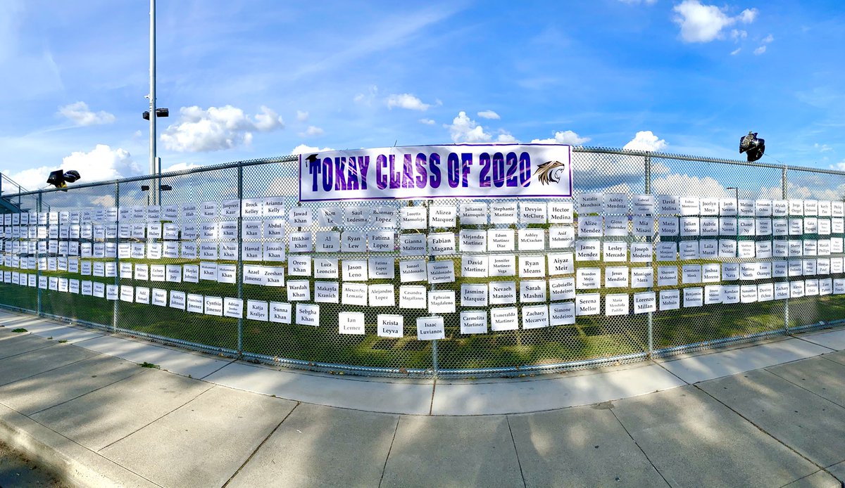 TokayStudGov's tweet image. CLASS OF 2020!!!🎓
👉Check out the fence by the football field to take a selfie with your name📸
Congratulations!!!🎉 #fillthefence