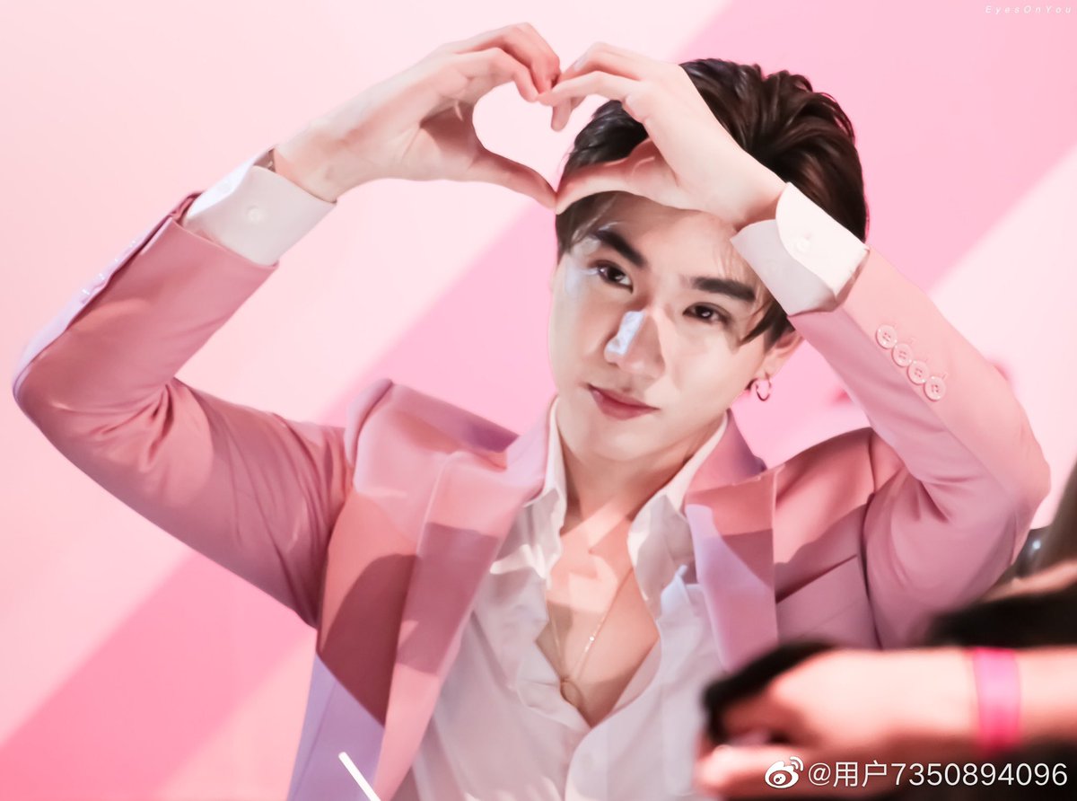 PerthSaint_zui's tweet photo. 我发现昨天很喜你，今天也很喜欢你，而且有预感明天也会很喜欢你。
cr：logo-PerthChinese
#PERTHsSound https://t.co/GmftX95iST