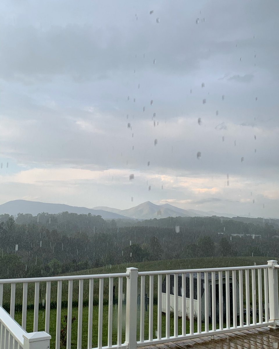 Ccobb90's tweet photo. After today I was starting to see the light at the end of the tunnel.. and then this happened. Sun on the mountains while it was raining at home ☀️ https://t.co/uMUQnrkYpf