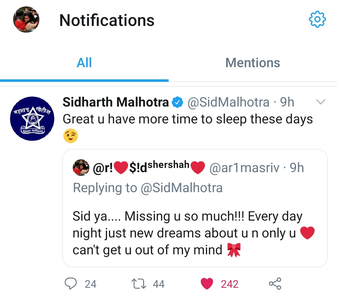 ar1masriv's tweet photo. I wish to get more of these kinda notifications from @SidMalhotra  in future as well ❤️ thanks sid for making my day special with your replies ❤️ love you a lot 😘 https://t.co/DodCcQKoBO