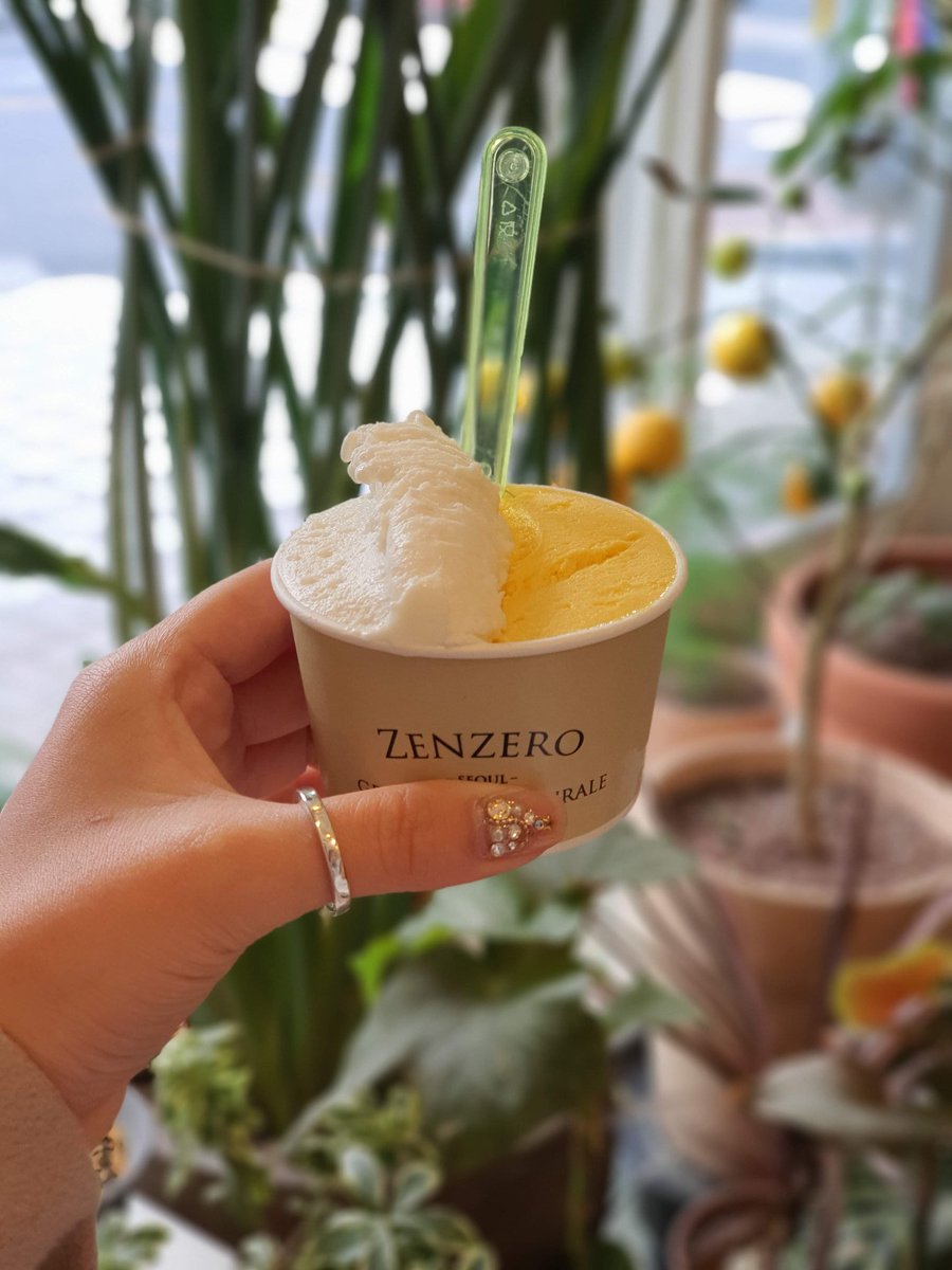 잘 올리지도 않는 계정 꾸준히 팔로해주셔서 감사할따름ㅠㅠ 마지막 트윗이 젠제로길래 이어서 올려봅니당 젠제로 도장깨기 진행중이에요ㅋㅋㅋ 젠제로가 전체적으로 재료 본연의 맛을 굉장히 잘 살림! 저는 개인적으로 감태캬라멜이랑 밤꿀고르곤졸라가 맛있었음 아 최근에 먹었던 완두콩도!