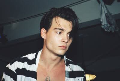 H_mahmoud17's tweet photo. Young #JohnnyDepp 😍😍 https://t.co/vNpNZqC9qy