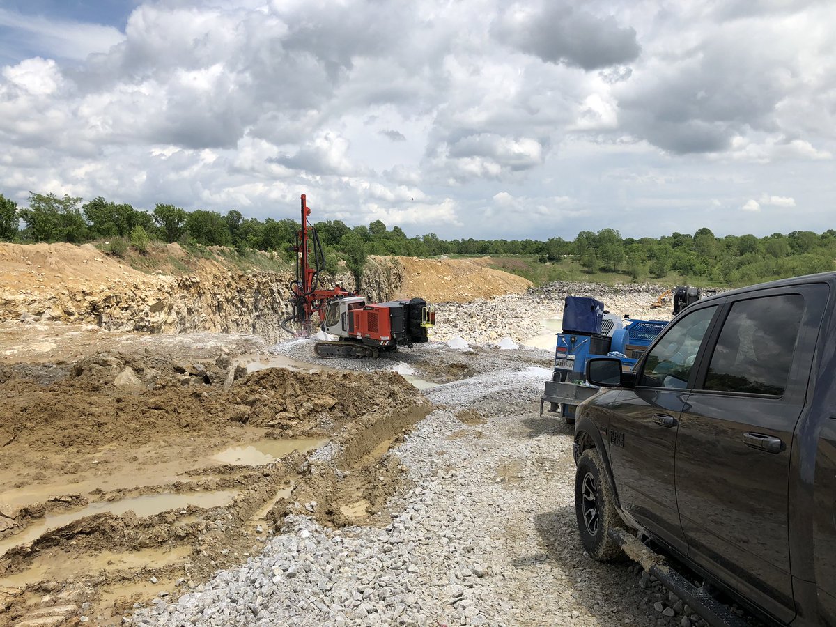 WillieG03's tweet photo. The Rudd Team putting another Sandvik DX800 Top hammer surface drill into service. #Sandvik #Drilling #Quality #TeamRudd https://t.co/ygvCYedo1m