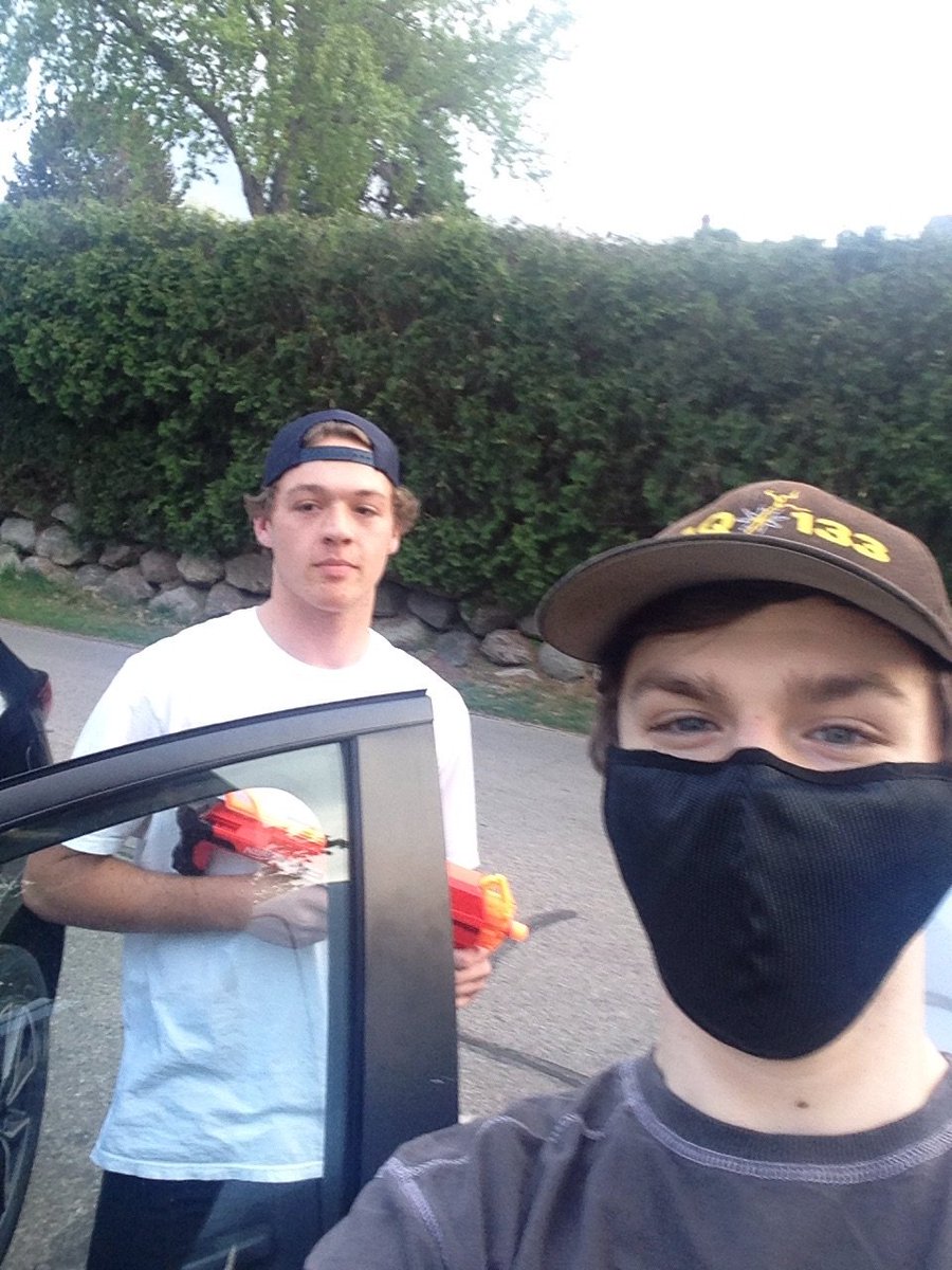 _alexschneider's tweet photo. @TonkaAssassins Banned Boyz clocked Russel Williams from Moms Against Vaping and Michael Walters from Drunken Darts https://t.co/RwzyQCUchq