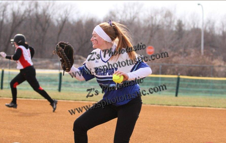 Shout out to our class of 2020 Seniors who had their year cut short. Thank you for everything you have done for our program. We wish you all the very best!
#2 Erynn Hogan 
#4 Isabella Maloney
#16 Mya Enderle
#18 Sydney Ignaszak