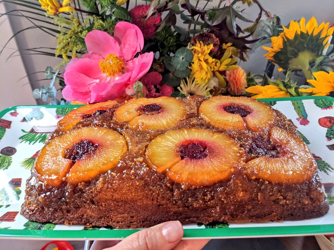 I have been baking up a storm. Check my pineapple upside down cake from scratch 👀 https://t.co/UnD4U<a href="/tag/iwd"class="tags"><span>#iwd</span></a>