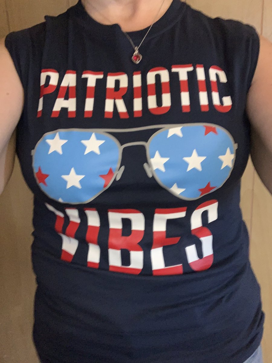 Lumi_Pie's tweet photo. That moment you are buying holiday stuff and can’t find it in your size so you go to the kids section. #atleastifoundwhatiwant #kidsize #maybeiamtoopicky https://t.co/Eq743iMAWN