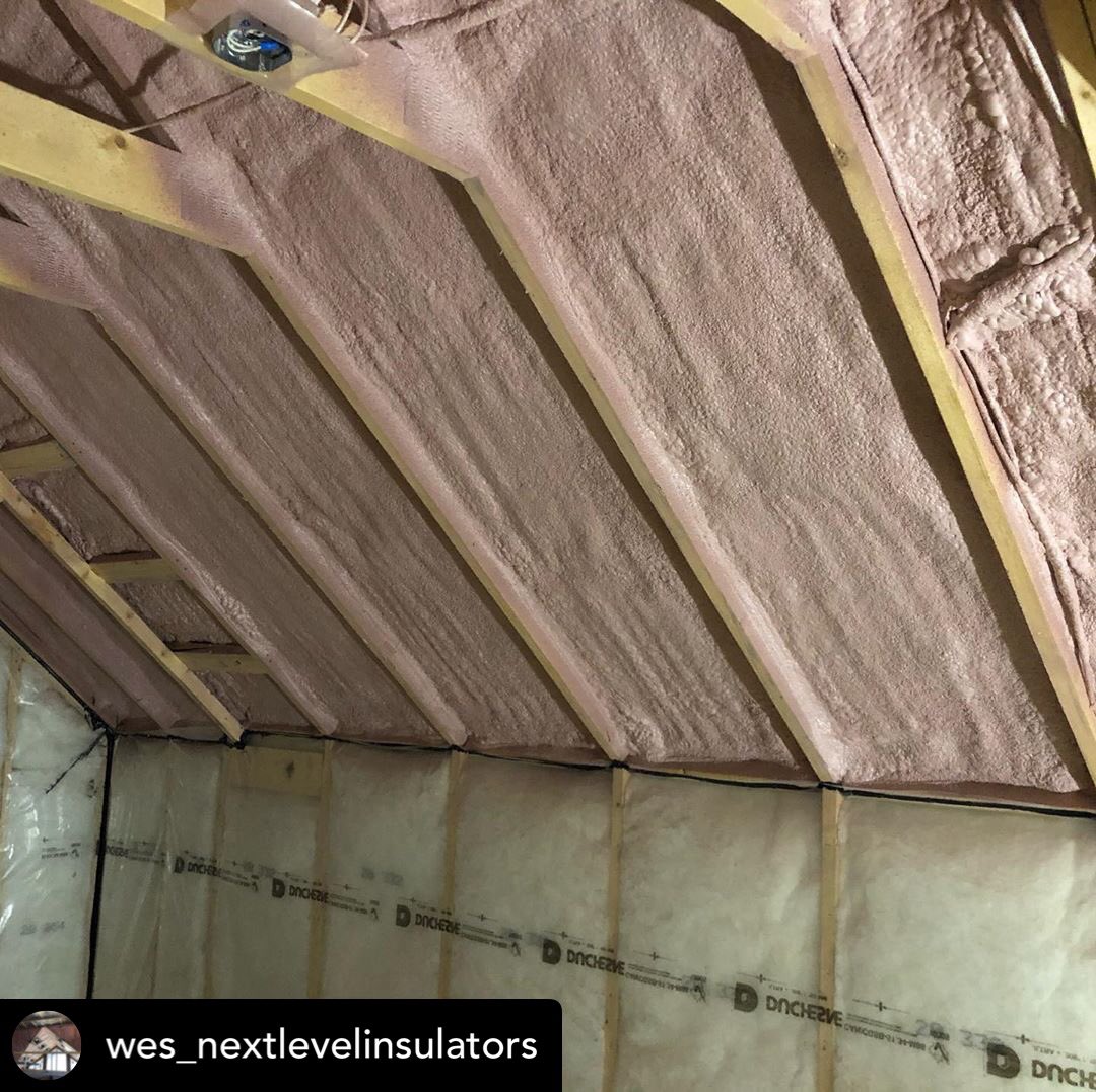 Nextlevelinsul1's tweet photo. Beautiful combination! @wes_nextlevelinsulators @elastochem @johnsmanville @baeumlerapproved #onestopshop #wedoinsulation #saskatoon #saskatchewan #yxe #insulationcontractors #sprayfoamworldwide #sprayfoam #extreme #battandpoly https://t.co/oCQRnyz9sO