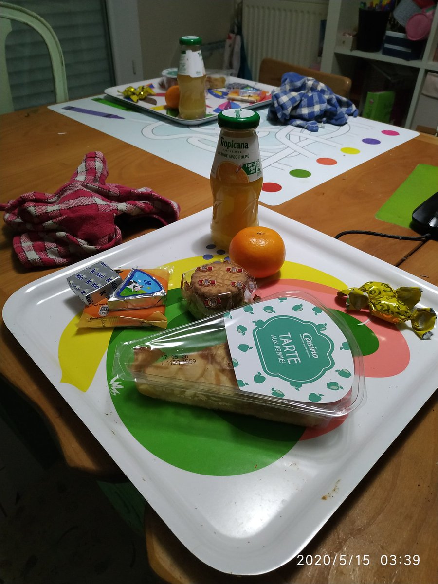 luluetsatribu's tweet photo. Ai-je préparé un petit déj de champion au milieu de la nuit pour faire la surprise à mon grand pour son anniversaire ? C'est possible. Viens-je de recoucher l'enfant en question pcq il était déjà levé ? Indeed 😬 #pasdodo #tsa #bonanniversaire https://t.co/XJ65ehSXjV