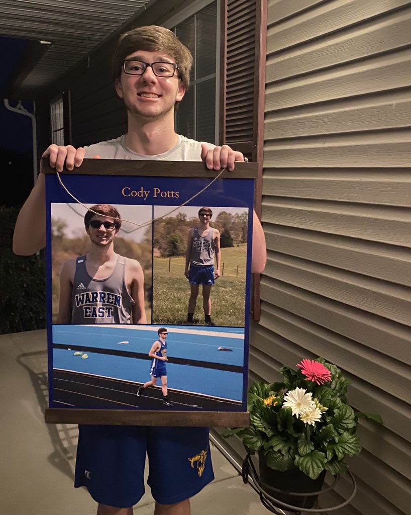We enjoyed visiting with our Seniors tonight!  We are so proud of each of you! <a href="/NickieNjones/">Nickie Jones</a> <a href="/emmags2138/">Emma Steff</a> <a href="/CodyPotts10/">Cody Potts</a> <a href="/SkeaKen/">Ken Skea</a> <a href="/oliperdue/">olivia</a>
