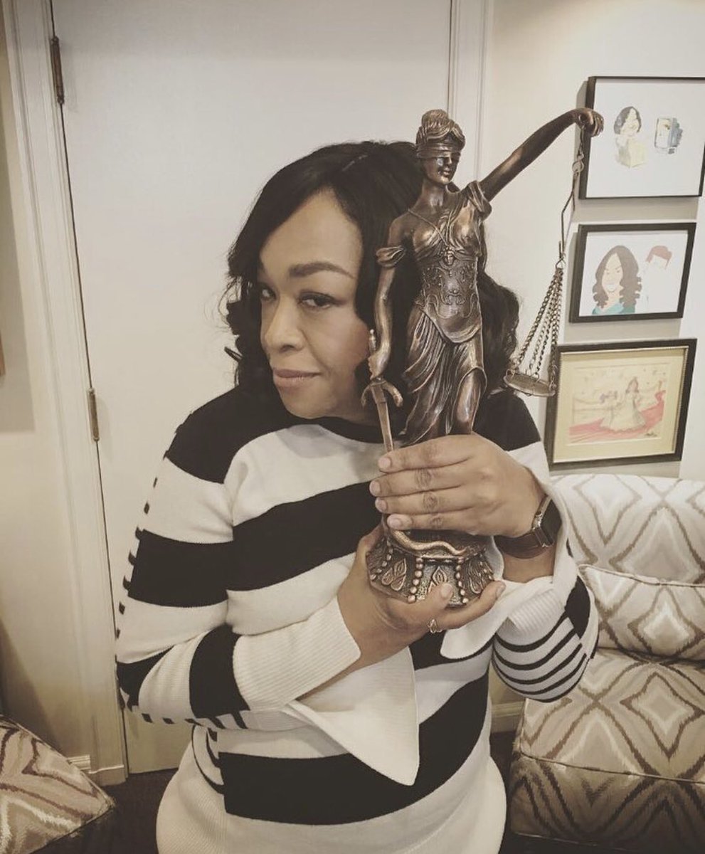 shondarhimes tweet picture