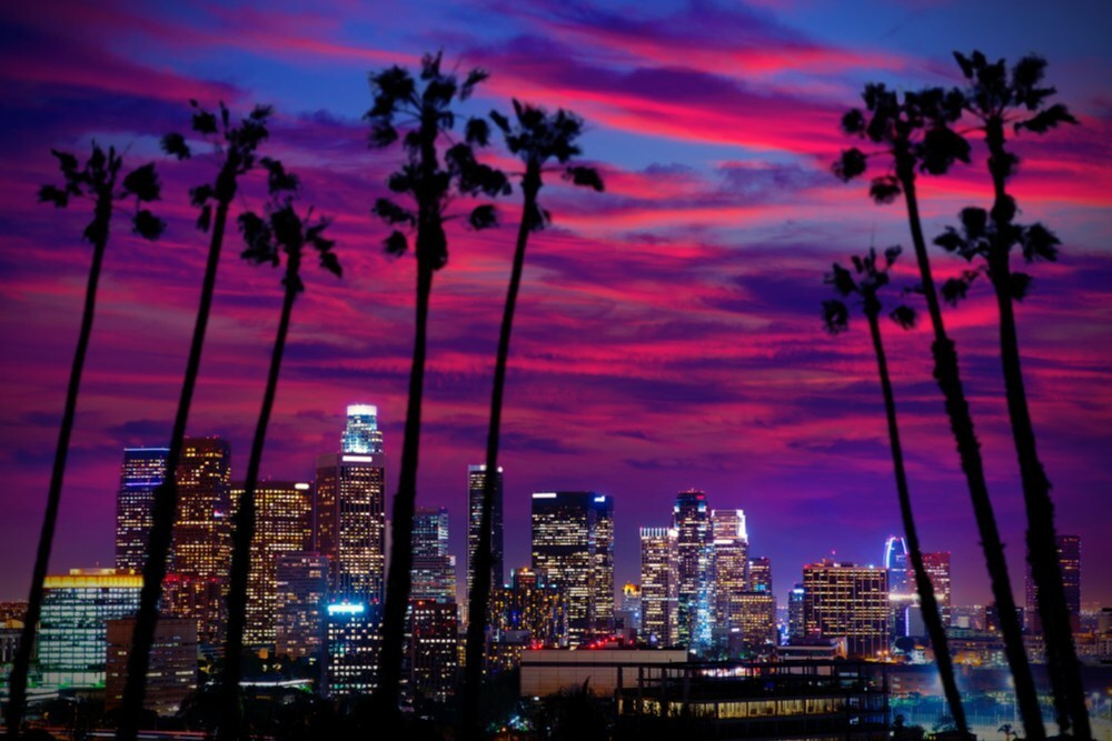 TheNovoDTLA's tweet photo. LA with the candy paint job 😍 https://t.co/7Fwdt3XFxF