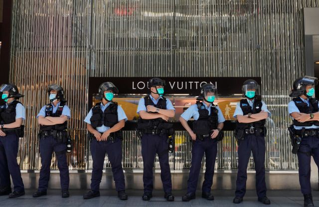 How Hong Kong Can Redefine Its Next Chapter wwd.com/business-news/… via <a href="/wwd/">WWD</a> #style #fashion