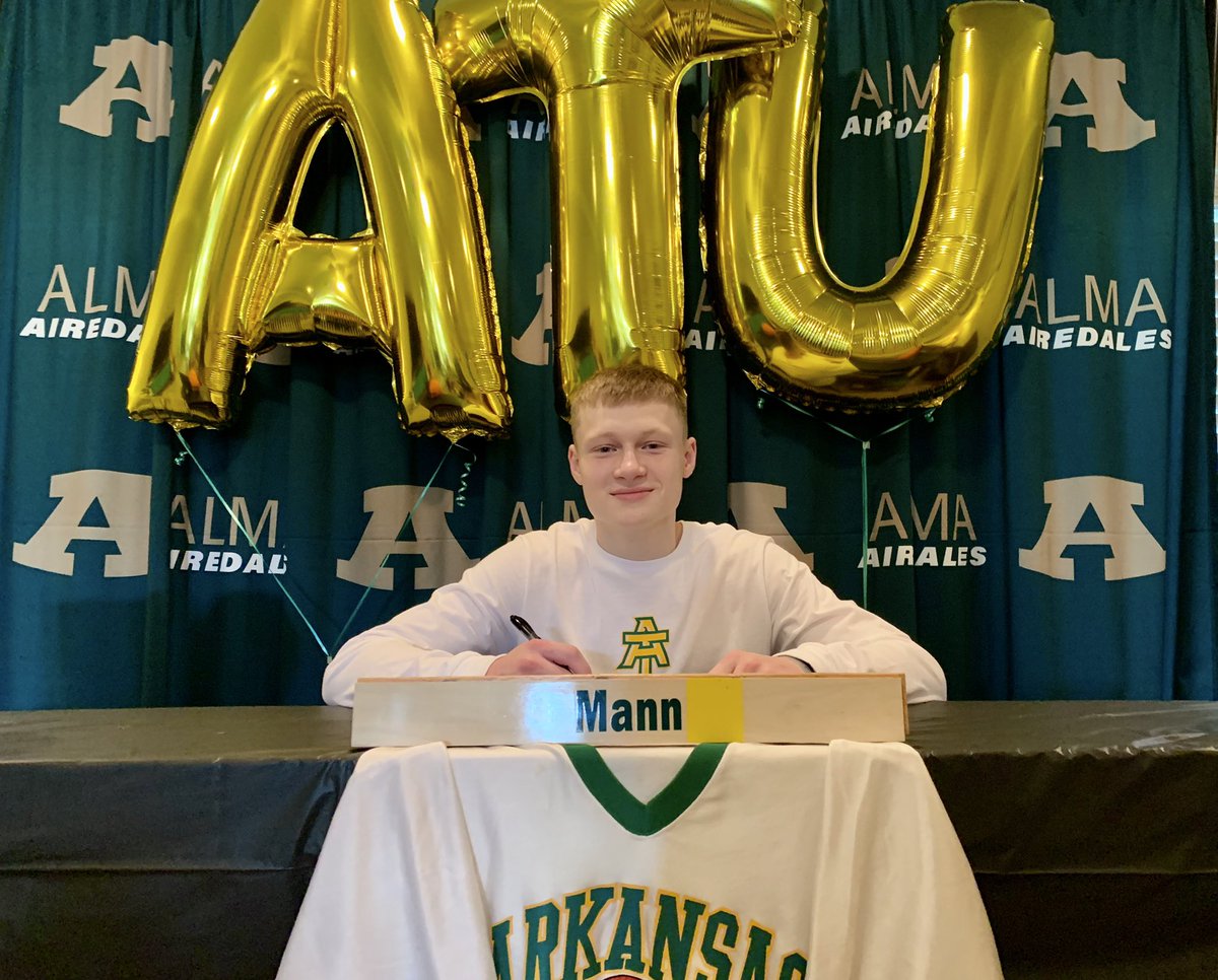 Alma_AthTrainer's tweet photo. Congratulations @cmann131 for signing his NIL to @ArkansasTech  @Alma_boysbball @ginamann16 @Coach_Mann13 @Lydia_lulu_13 I can’t wait to watch him on next level #ProudAT #lovethiskid https://t.co/FKYKzq7VwN