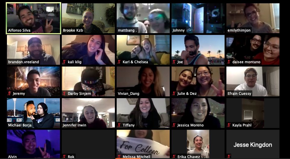 BKsWRLD's tweet photo. never @kaskade alone!! love my @KaskadeKonnect peeps! #supcolleen #spreadthesparkle
CC: @Mel2Melly @matt_bang22 @wiffanytood15 @kakasworld @brandonvree @Fonziie @technobaee @emohleee @slowjoeee @dez_vee @donofkings_ @iammikedup @DocHa99 @AlyssaTini && tag who I missed! https://t.co/1bFdlYAbLr