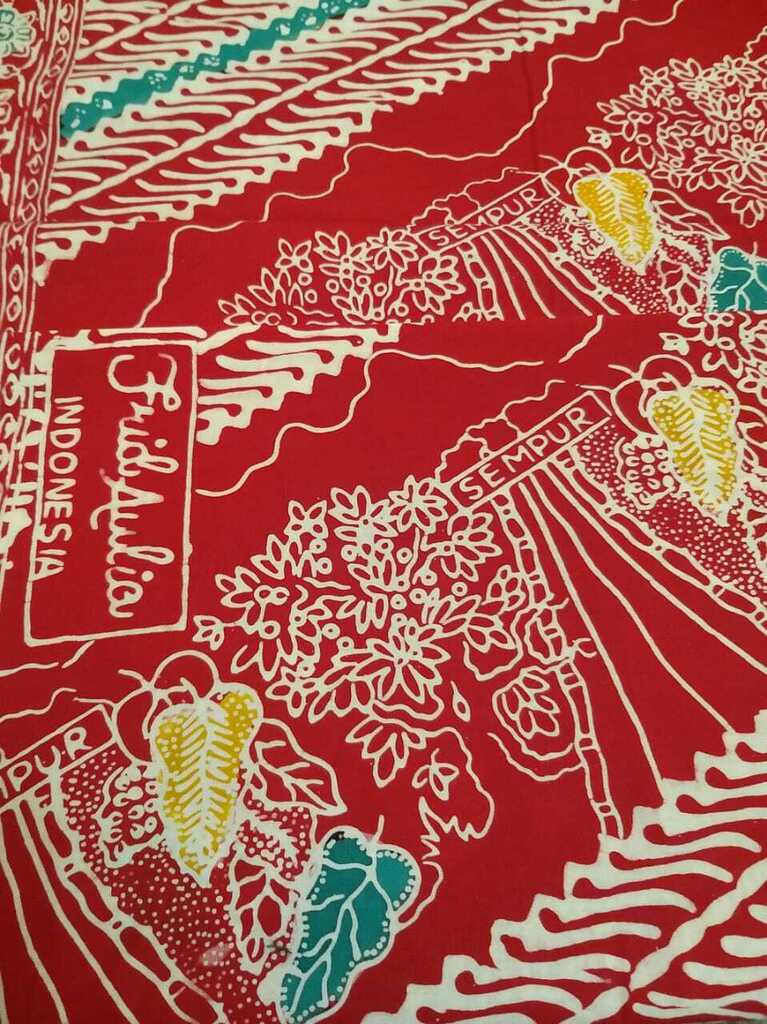 mediabogorid's tweet photo. Saat Pendemi Covid-19, Desainer Asal Bogor Buat Batik Keindahan Sempur
https://t.co/BZbwjg5nNC https://t.co/SLuPoe6mIB