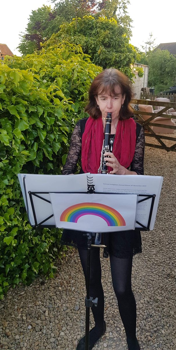 DevizesTownBand's tweet image. We'll get by "With A Little Help From My Friends". #PlayforOurNHSHeroes #ClapForTheNHS #clapforkeyworkers #clapforcarers #DevizesTownBand