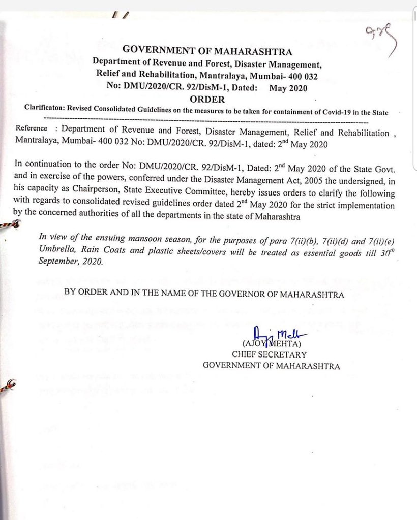 mumbaitez's tweet photo. In View of #Rains approaching, #Maharashtra Government notifies #Umbrella, #rain_coats &amp; #Plastic_sheets #Covers to be treated as #essential goods https://t.co/jFjEYJ6X6s