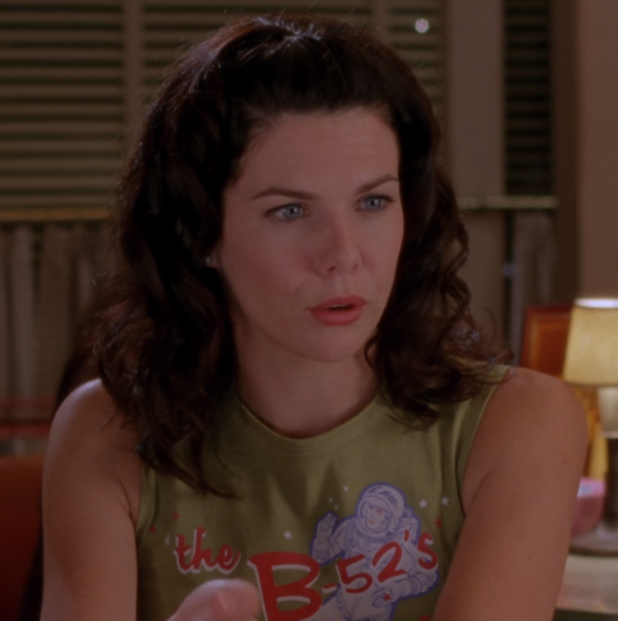 agilmoregirlx's tweet photo. Season 1 Episode 4
The Deer Hunters
"Jesus, Mary, Joseph and the camel!"
#starshollow #lorelaigilmore #gilmoregirls #ggquotes #tvquotes #funnyquotes #rorygilmore #thegilmoregirls #gilmore #laurengraham #lorelaiandmax https://t.co/joFLqDrCBL