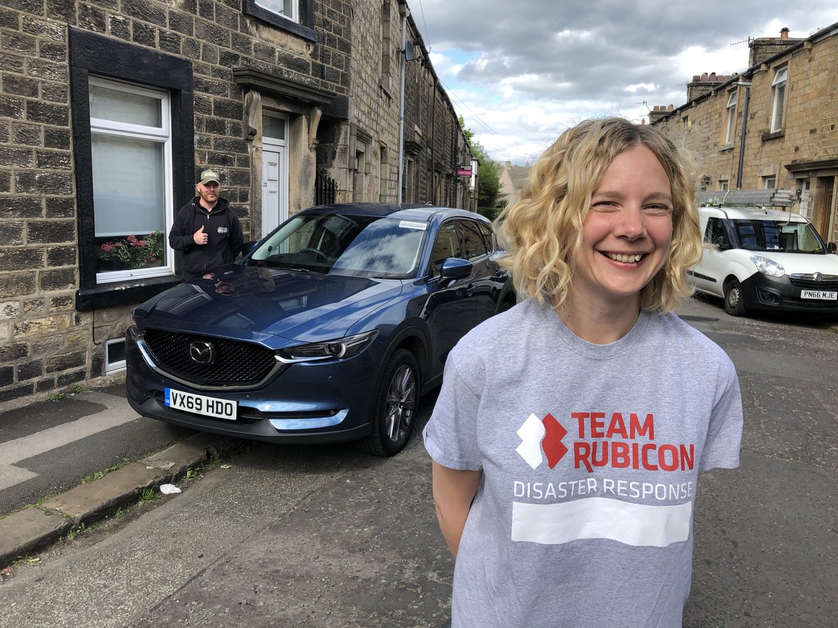 Missionmotorspt's tweet photo. 4,300 miles travelled in a single day by a MM veteran team deploying a fleet of cars in support of @TeamRubiconUK across the UK. 
We are leaning in to do all that we can to help in the national fight against COVID-19, and collaboration with others is the cornerstone of our work. https://t.co/Uoc8Znzzt7