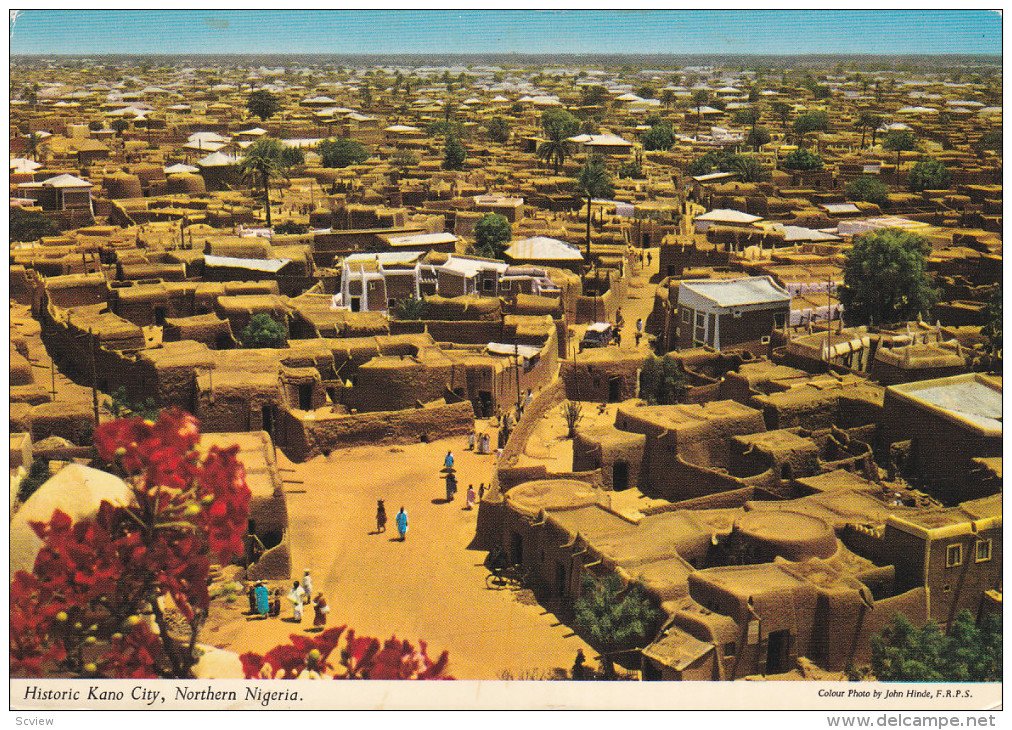 Can someone take us back to old Nigeria? Kano in the 50s was breathtaking.

#Nigeria #EdQuest #LearnWithEdQuest #NorthernNigeria #OldNigeria #Travel #FlashbackFriday