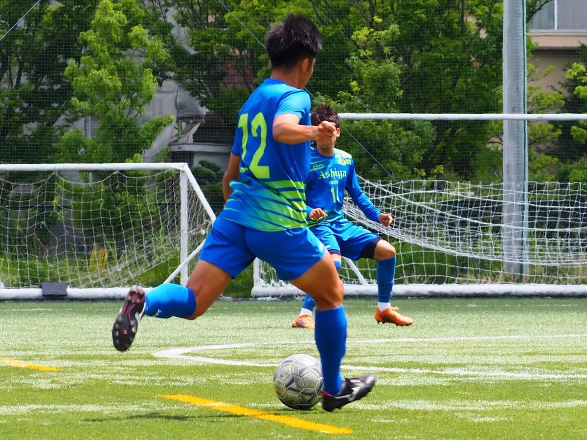 ashidai_soccer's tweet photo. ⚽️部員紹介⚽️

芦屋大学サッカー部
2年生　豊岡　大虎

・出身校
→熊本県立球磨工業高校
・利き足
→右
・ポジション
→ボランチ
・得意なプレー
→パス
・好きなサッカー選手
→本田圭佑

🗣一言
2回生ですけど、22歳です。
よろしくお願いします。
全ての環境に感謝してがまだすばい！ https://t.co/k3Qvmiis9P