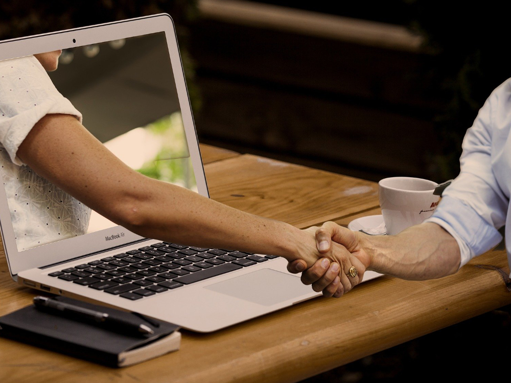 Kahden kuukauden kriiisiseurannan jälkeen pohdimme mikä muuttuu pysyvästi. Lue lisää: blogit.utu.fi/poikkeustila/a…
<a href="/CCR_Turku/">CCR / Univ. of Turku</a> <a href="/CCR_Turku/">CCR / Univ. of Turku</a> <a href="/BusinessDisrupt/">Lab of Business Disruption Research at UTU</a> #poikkeustilassa