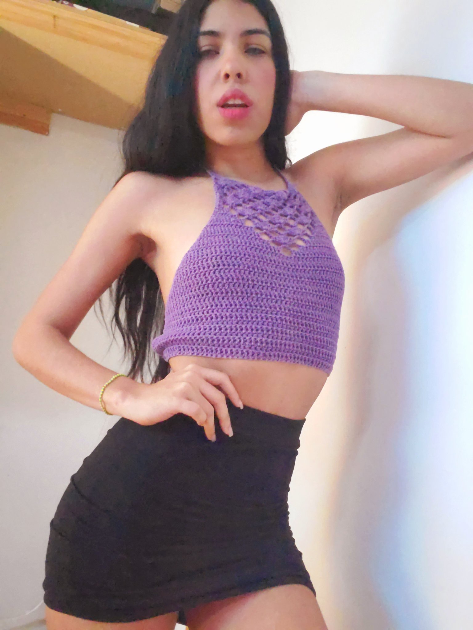 2 pic. 💣🖤😚 Made in Venezuela. 🇻🇪❤❤ sigueme https://t.co/DNubT49tEH https://t.co/nr2FMaynZS