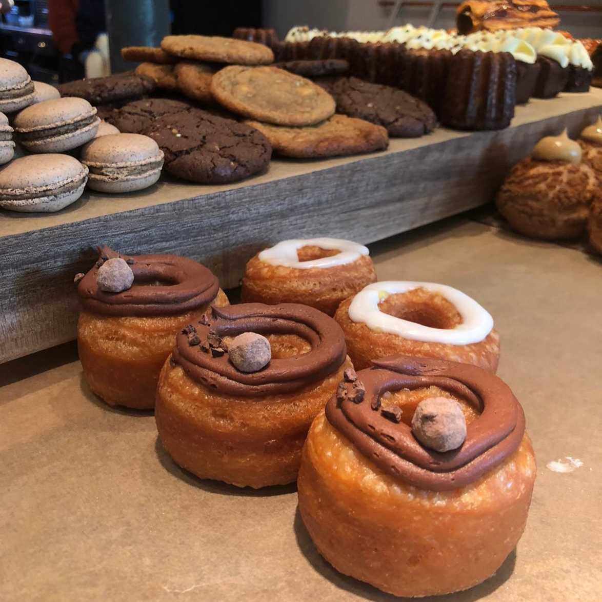 𝗖𝗕 𝘁𝗼 𝗚𝗼; our takeaway at Cail Bruich, 725 Great Western Road; serves pastries, sausage rolls, filled baguettes and freshly-brewed Tin Donkey coffee from 10 a.m. till sold out today. Card or contactless payment only at 𝗖𝗕 𝘁𝗼 𝗚𝗼, please.