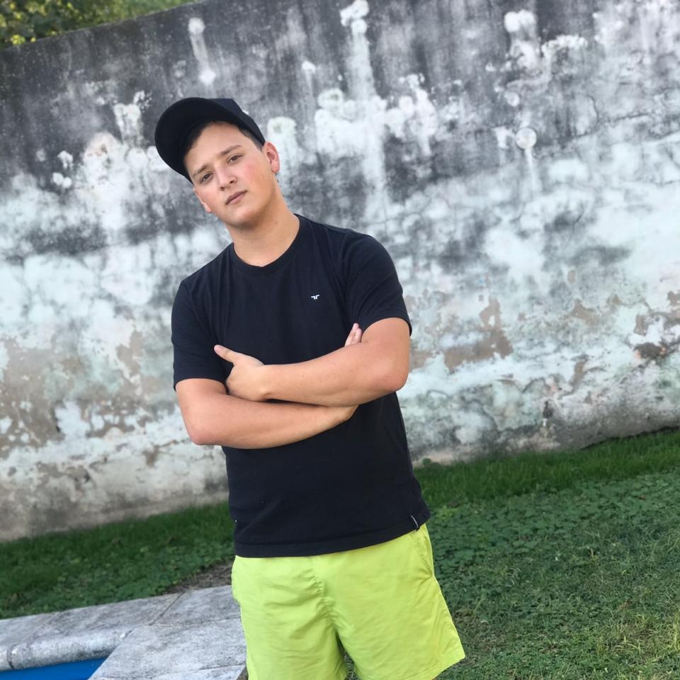 Maxii_Alv's tweet photo. #NuevaFotoDePerfil https://t.co/6mwH6nxnq5