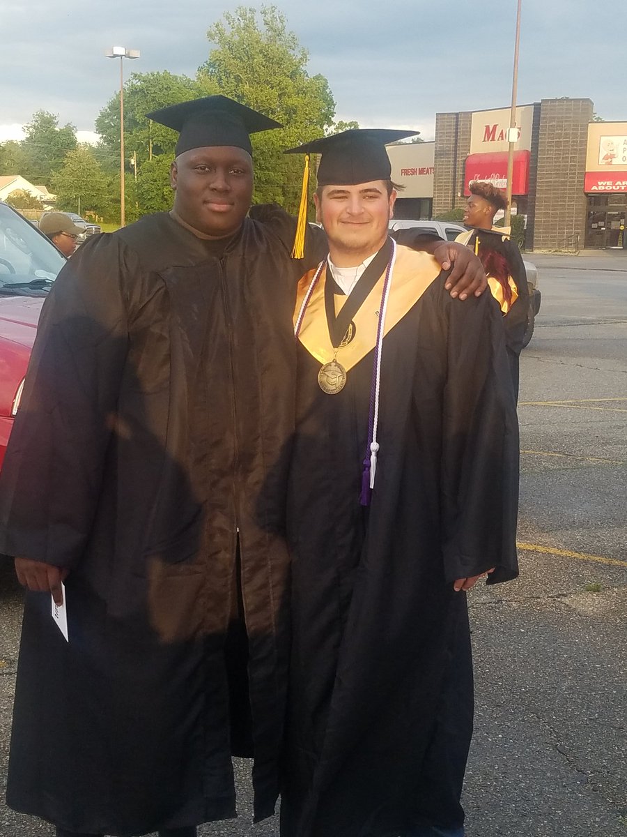 kenean_caldwell's tweet photo. OG Graduation 2020
#OGTigers https://t.co/BbrL2L7t3t