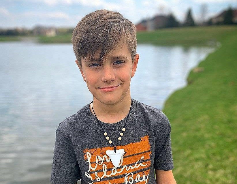 addykatestudio's tweet photo. Excited to share the latest addition to my #etsy shop: White Shark Tooth Necklace |  Chew Necklace for Kids | Kids Teething Necklace | Silicone Chewelry Beads | ADHD ADD Autism | Oral Sensory https://t.co/8cpjLO9k0a https://t.co/naEQBeb7o2