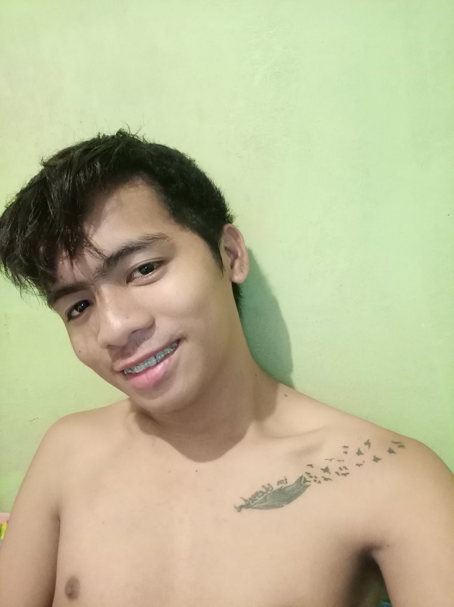 AlterBae26's tweet photo. 21 /5'5/ 6 inch Lang / Cutie size ng Laguna😅😋 https://t.co/0XiQGkbNX9
