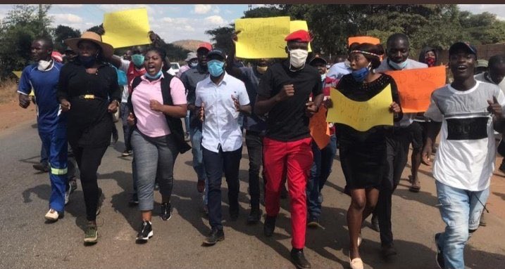 matigary's tweet photo. Pictures of the demo came fast and furious. 

But pictures of the badly battered threesome are nowhere to be found. They are refusing to come fast and furious. Only tweets are. 🤣🤣🤣 https://t.co/PKWjAnyjA4