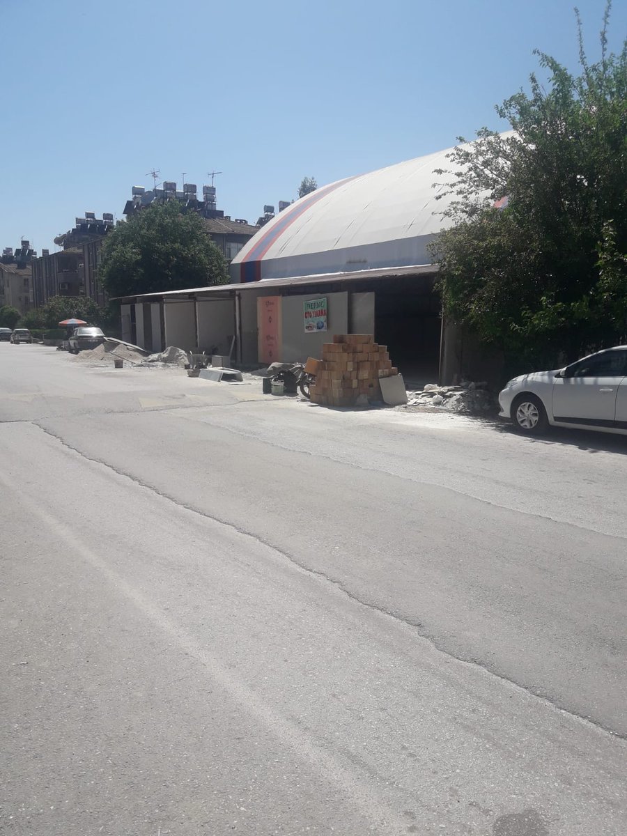 antakya gazetesi v twitter sumerler halkini ayaga kaldiran olayda eski defne hali saha yerinde monte edilen isyeri konumundaki dukkanlar tepkilere yol acti bu yapilar ruhsatli mi kacak mi antakya defne hatay defnebel