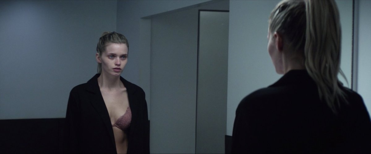 The AGONIZING awareness on Abbey Lee’s face in the NEON DEMON